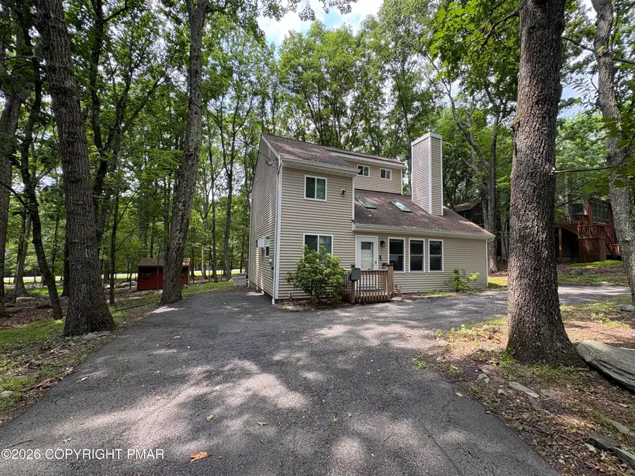 319 Hyland Drive, East Stroudsburg, PA 18301 - #2