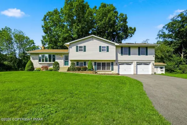 246 Switzgabel Drive, Brodheadsville, PA 18322