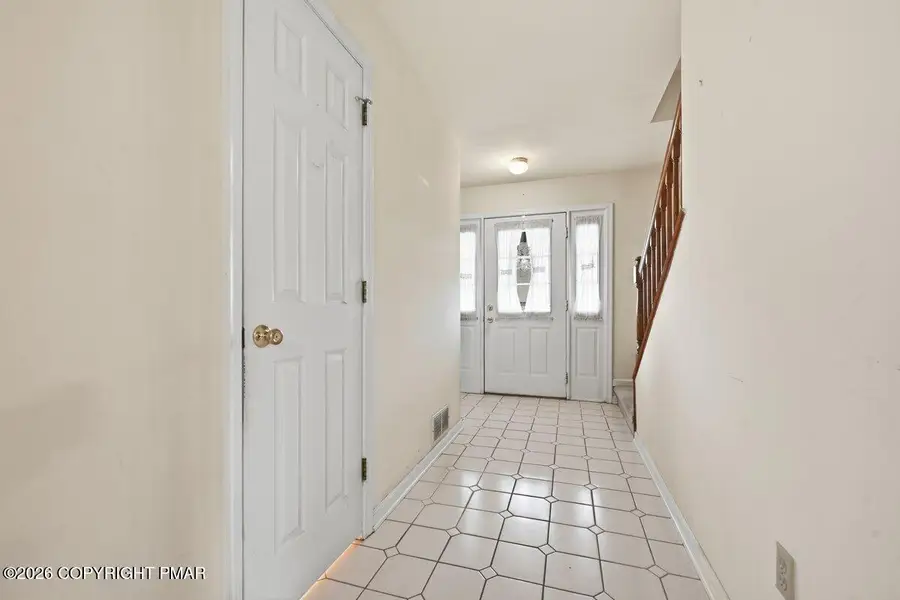 229 Delaware Avenue, Wind Gap, PA 18091 - #2