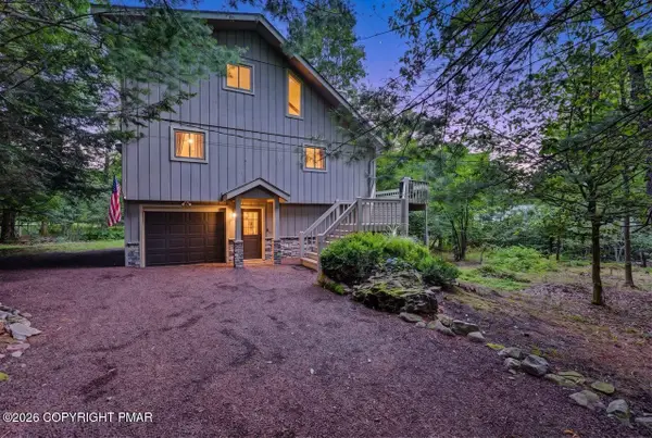 1233 Clear Pond Road, Pocono Pines, PA 18350