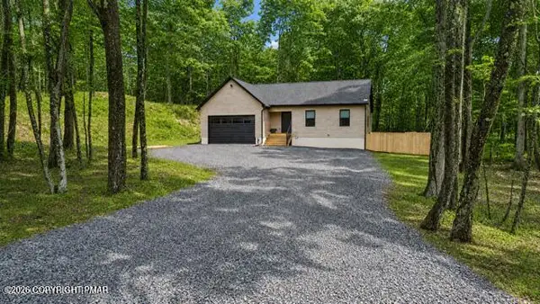 128 Pitch Pine Drive, Milford, PA 18337