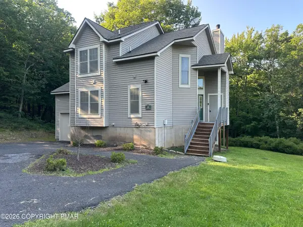 2210 Camelback Drive, Tannersville, PA 18372