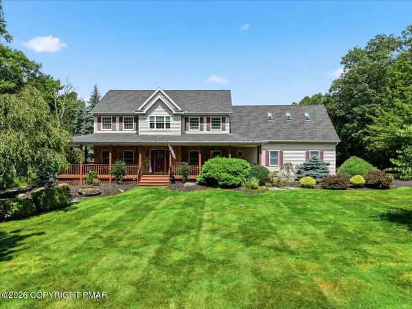 13 Jonathans Way, Henryville, PA 18332
