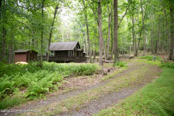 157 Wildwood Drive, Canadensis, PA 18325