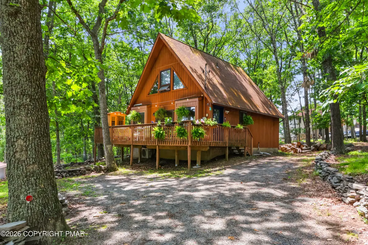 5218 Woodbridge Drive E, Bushkill, PA 18324 - #1