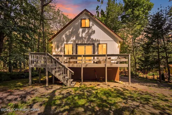 9781 Auburn Drive Drive, Tobyhanna, PA 18466