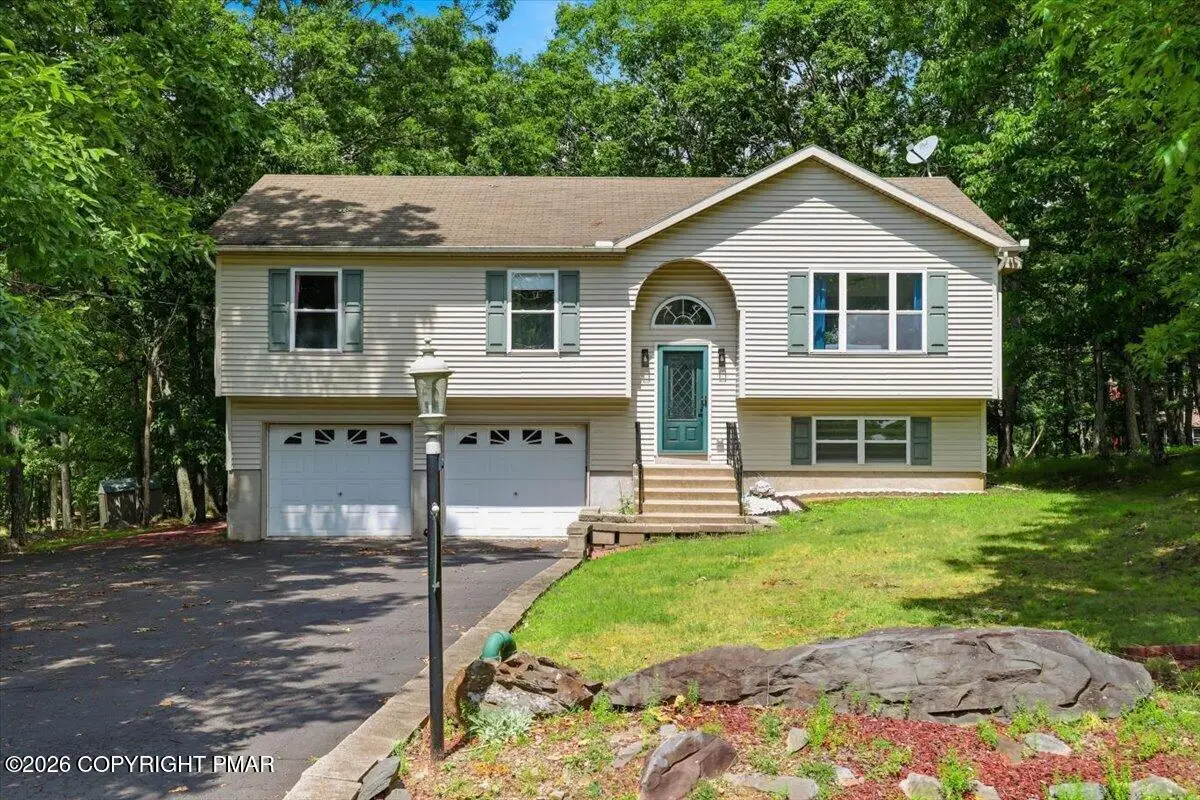 160 Summerton Circle, East Stroudsburg, PA 18301 - #1