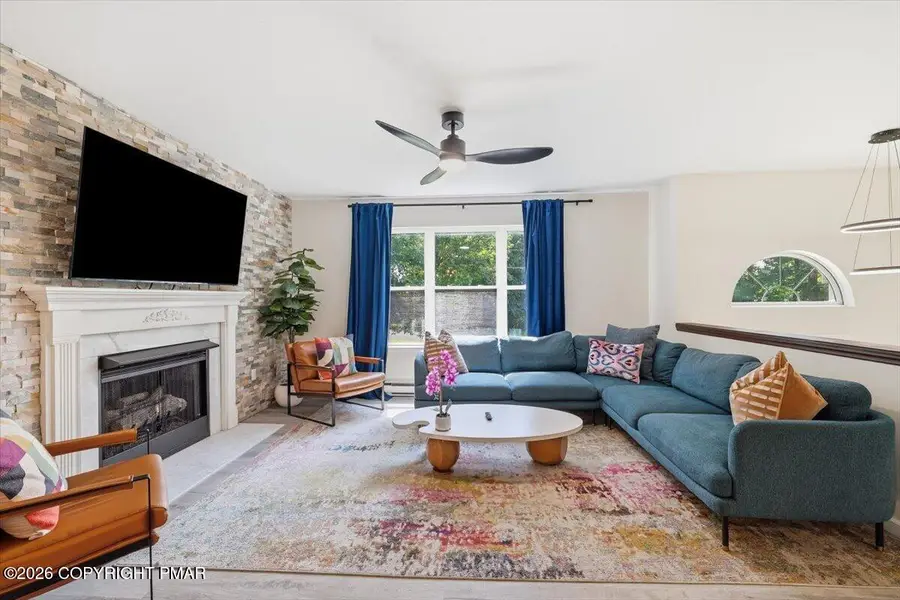 160 Summerton Circle, East Stroudsburg, PA 18301 - #3