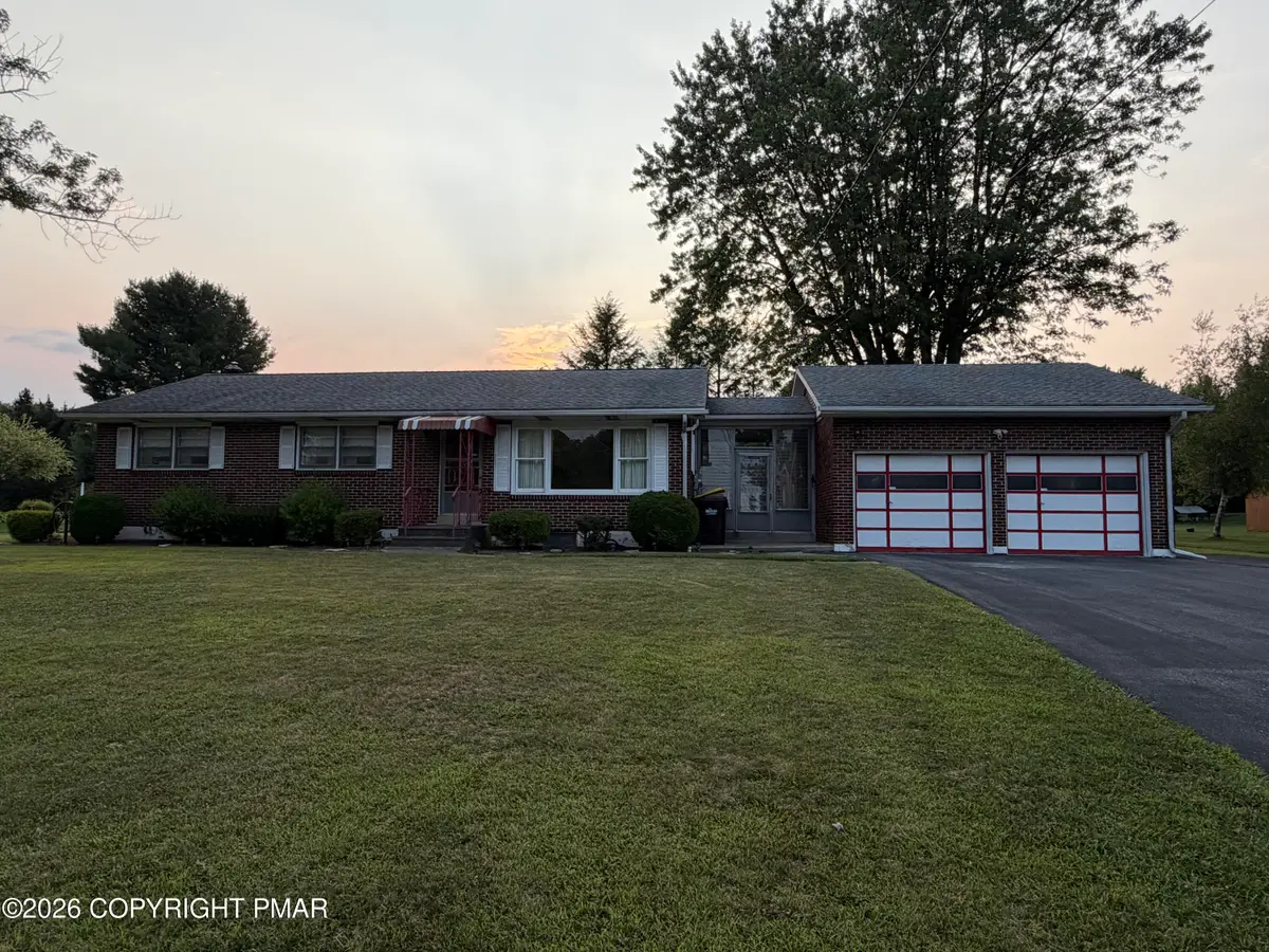 2662 Community Drive, Bath, PA 18014 - #1
