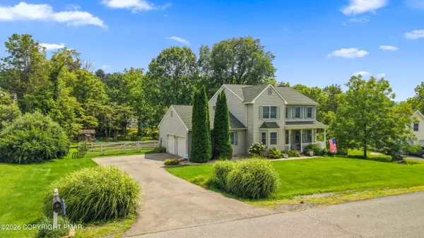 4006 Crest View Drive, Stroudsburg, PA 18360