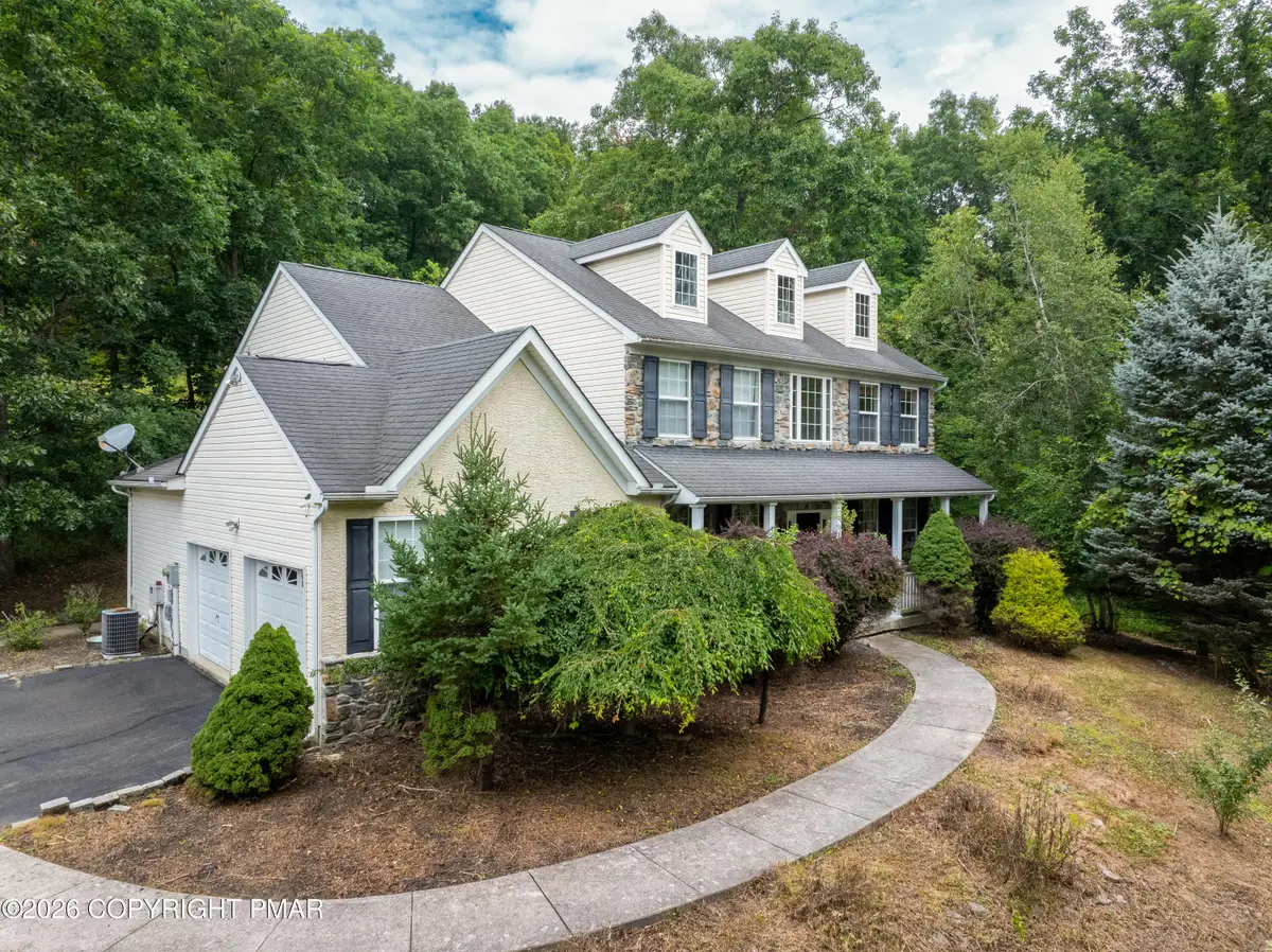 208 Fazio Way, East Stroudsburg, PA 18302 - #1
