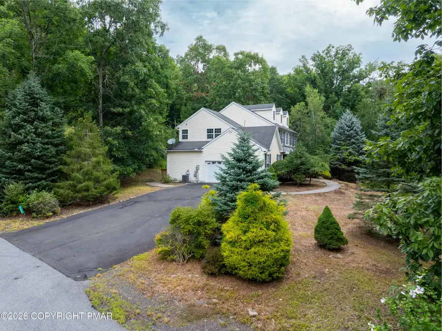 208 Fazio Way, East Stroudsburg, PA 18302 - #3