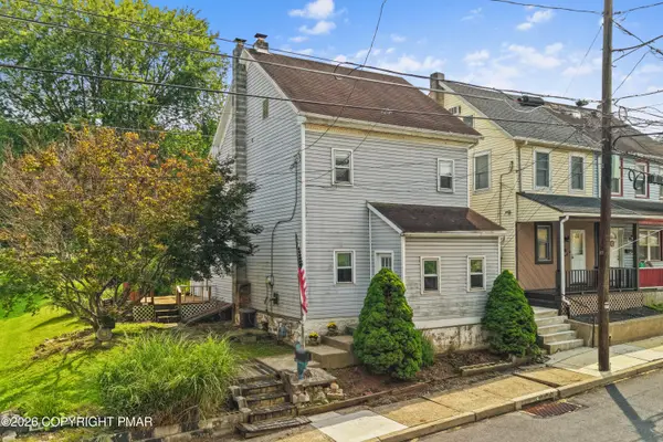 148 Monroe Street, Freemansburg, PA 18017