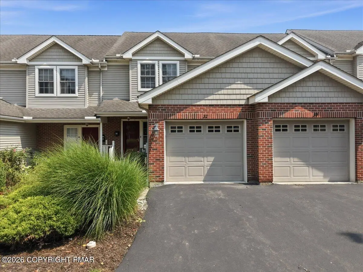 32 Oak Leaf Lane, East Stroudsburg, PA 18301 - #1