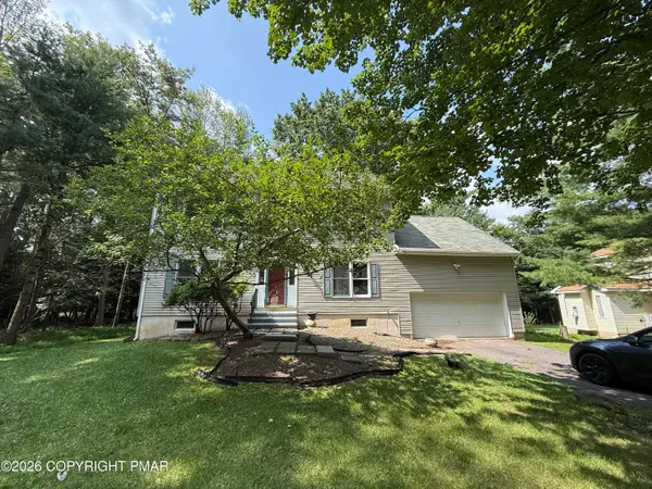 1127 Thunder Drive, Pocono Summit, PA 18346