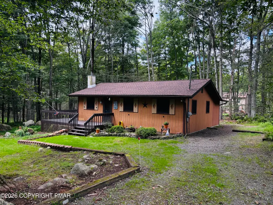 112 Sunset Drive, Clifton, PA 18424 - #2