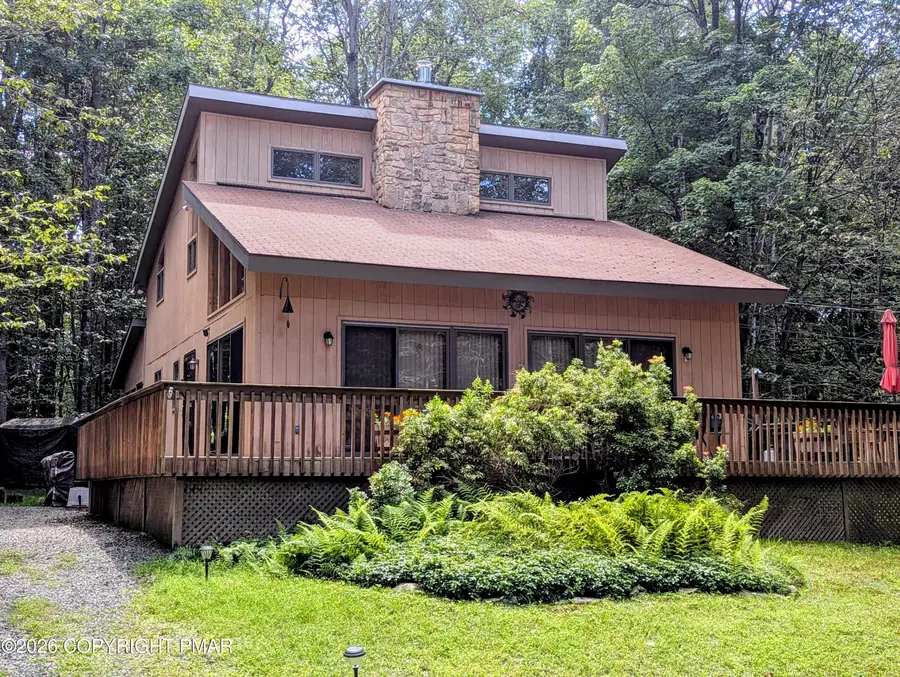 82 East Creek View Drive, Clifton, PA 18424 - #2