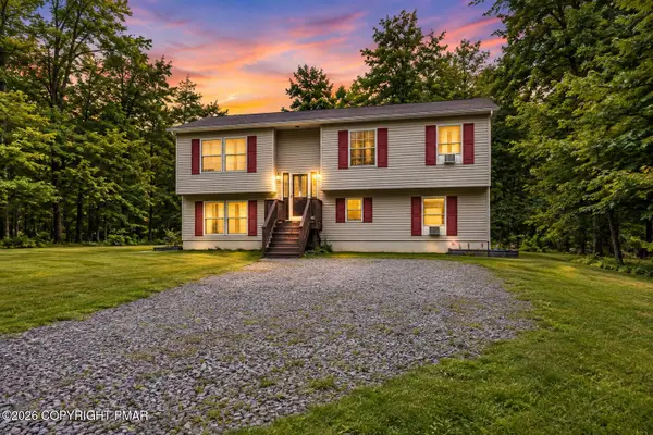 56 Lyman Lane, Clifton Township, PA 18424