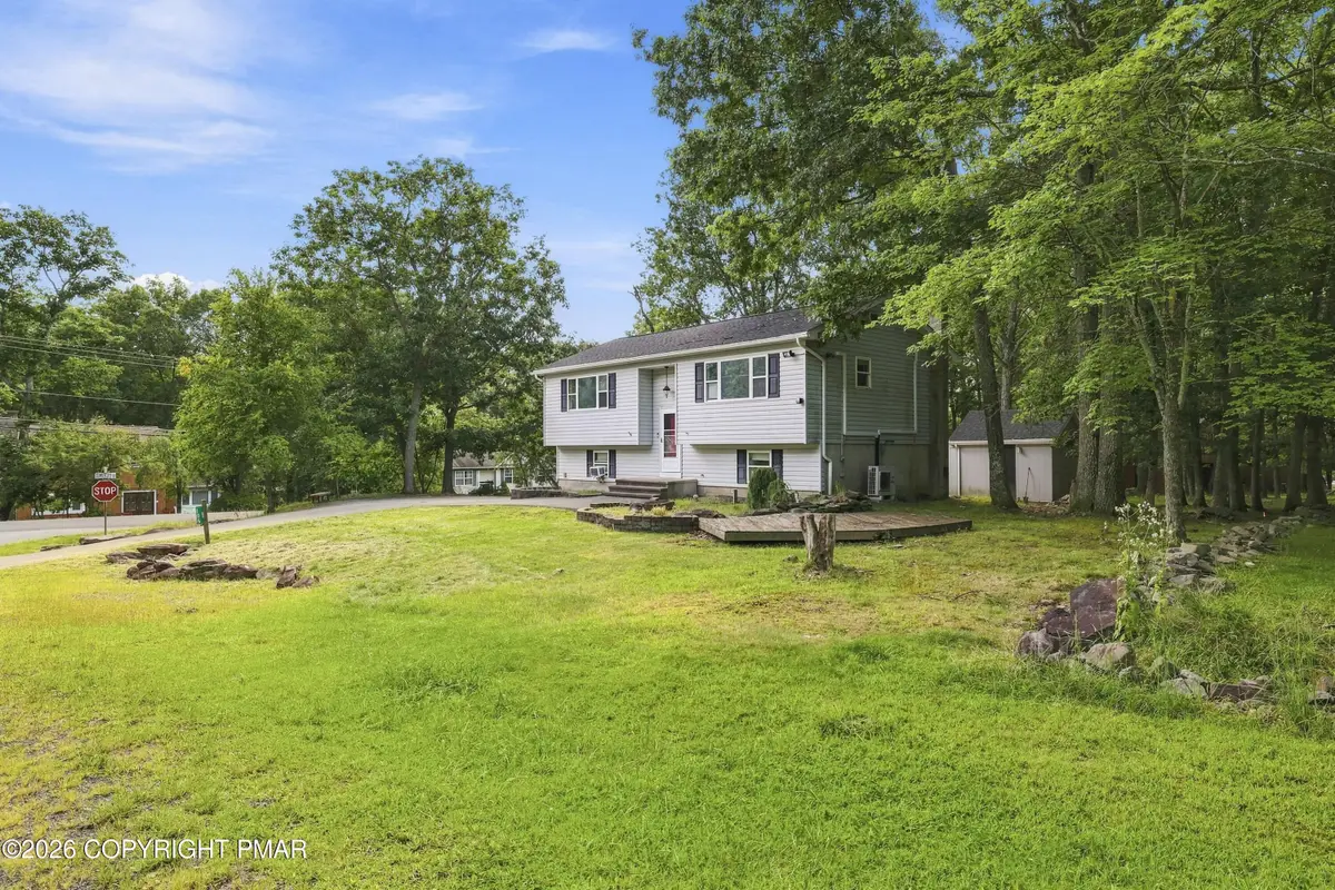105 Ledgewood Drive, East Stroudsburg, PA 18301 - #1