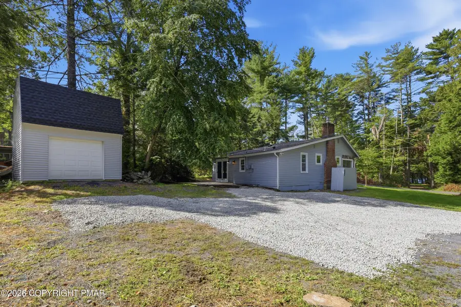 126 W West View Circle, East Stroudsburg, PA 18302 - #2