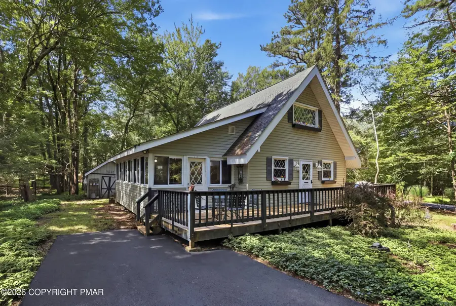 3307 Red Run Road, Pocono Summit, PA 18346 - #2