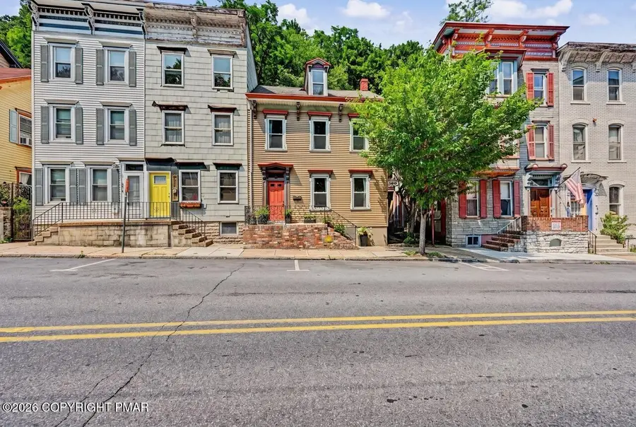 54 W Broadway, Jim Thorpe, PA 18229 - #2