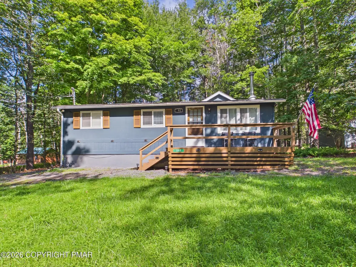 252 Pontiac Path, Pocono Lake, PA 18347 - #1