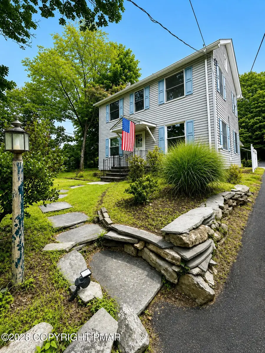 52 Smith Street, East Stroudsburg, PA 18301 - #2