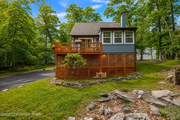 2128 Apley Drive, Bushkill, PA 18324