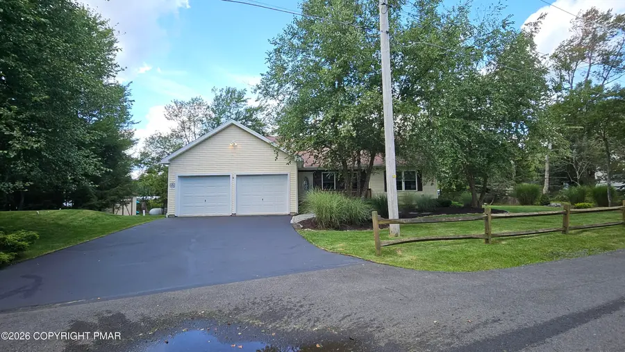 1255 Hawthorn Terrace, Pocono Summit, PA 18346 - #3