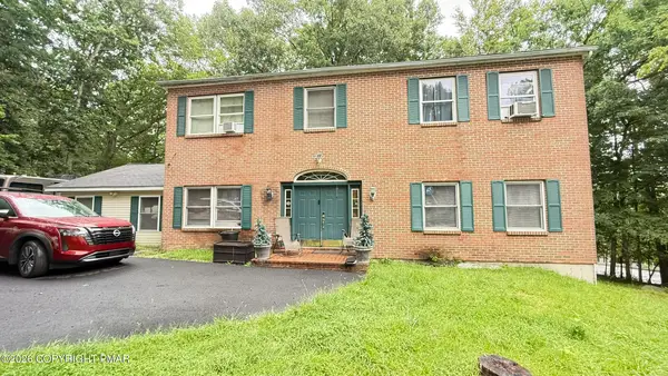 193 St Andrews Drive, Bushkill, PA 18324