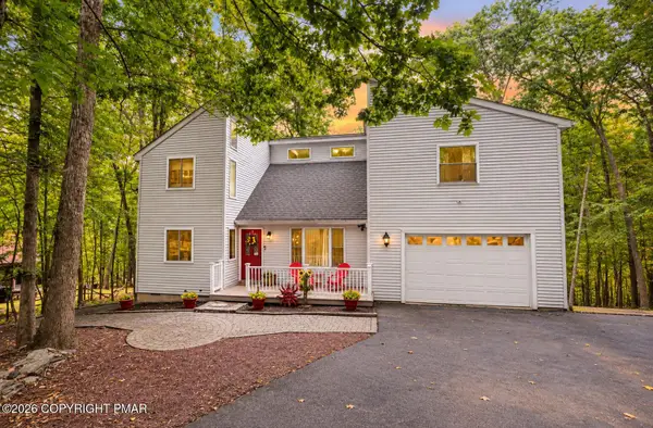 203 St Andrews Drive, Bushkill, PA 18324