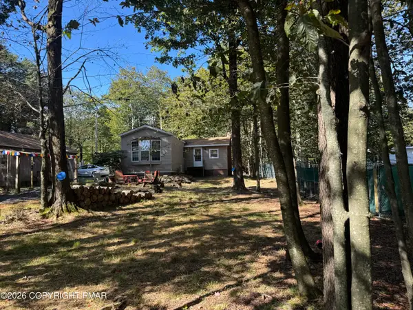 49 Mohican Path, Gouldsboro, PA 18424