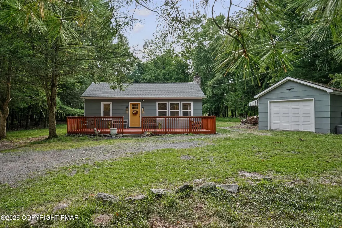 105 Chariton Drive, East Stroudsburg, PA 18301 - #1