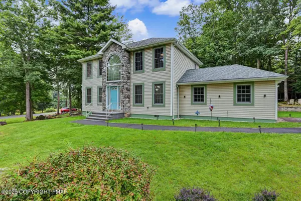 201 Pasquin Drive, East Stroudsburg, PA 18301