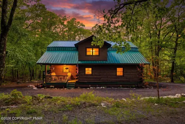 188 Twin Lakes Drive, Shohola, PA 18458