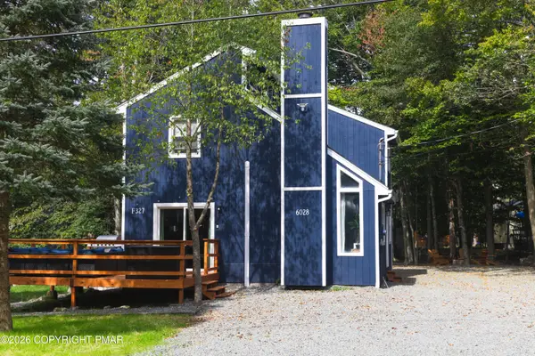 6028 Boardwalk Drive, Tobyhanna, PA 18466