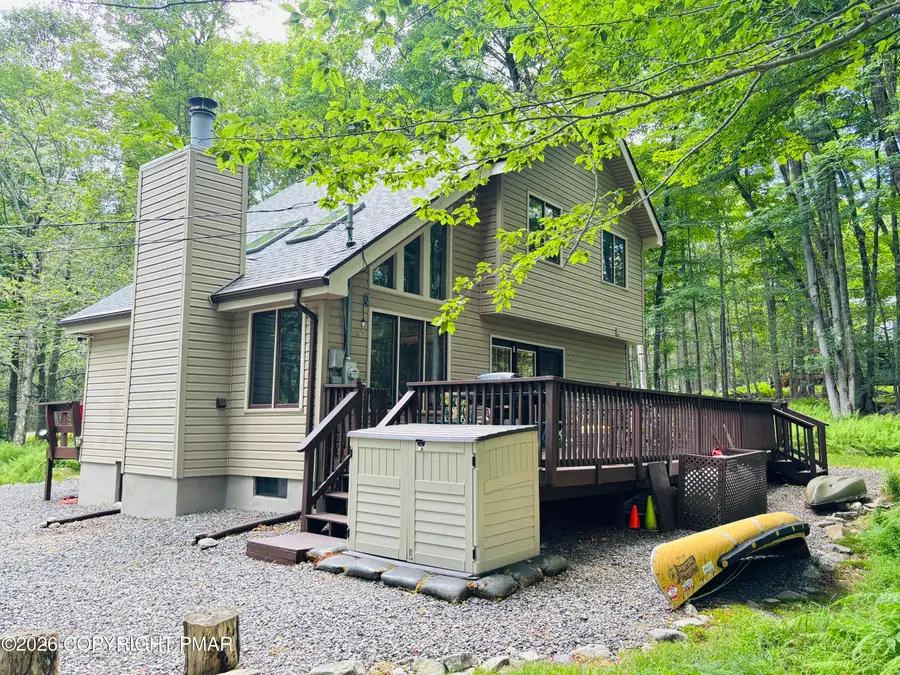 31 Ingrid Drive, Clifton, PA 18424 - #2