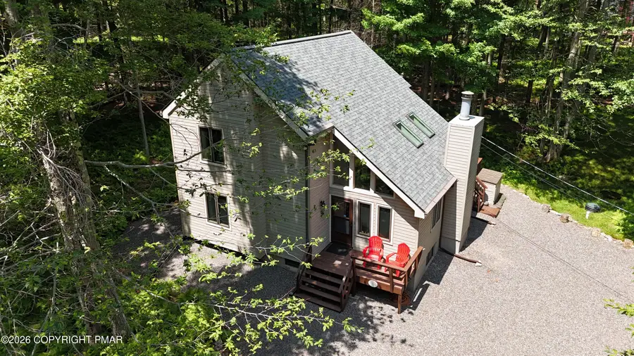 31 Ingrid Drive, Clifton, PA 18424 - #3