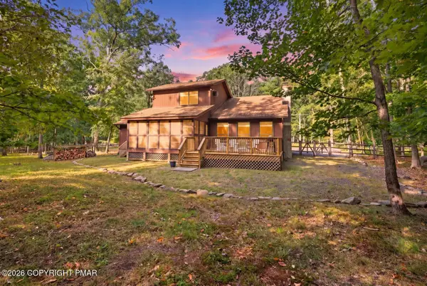 523 Saunders Court, Bushkill, PA 18324