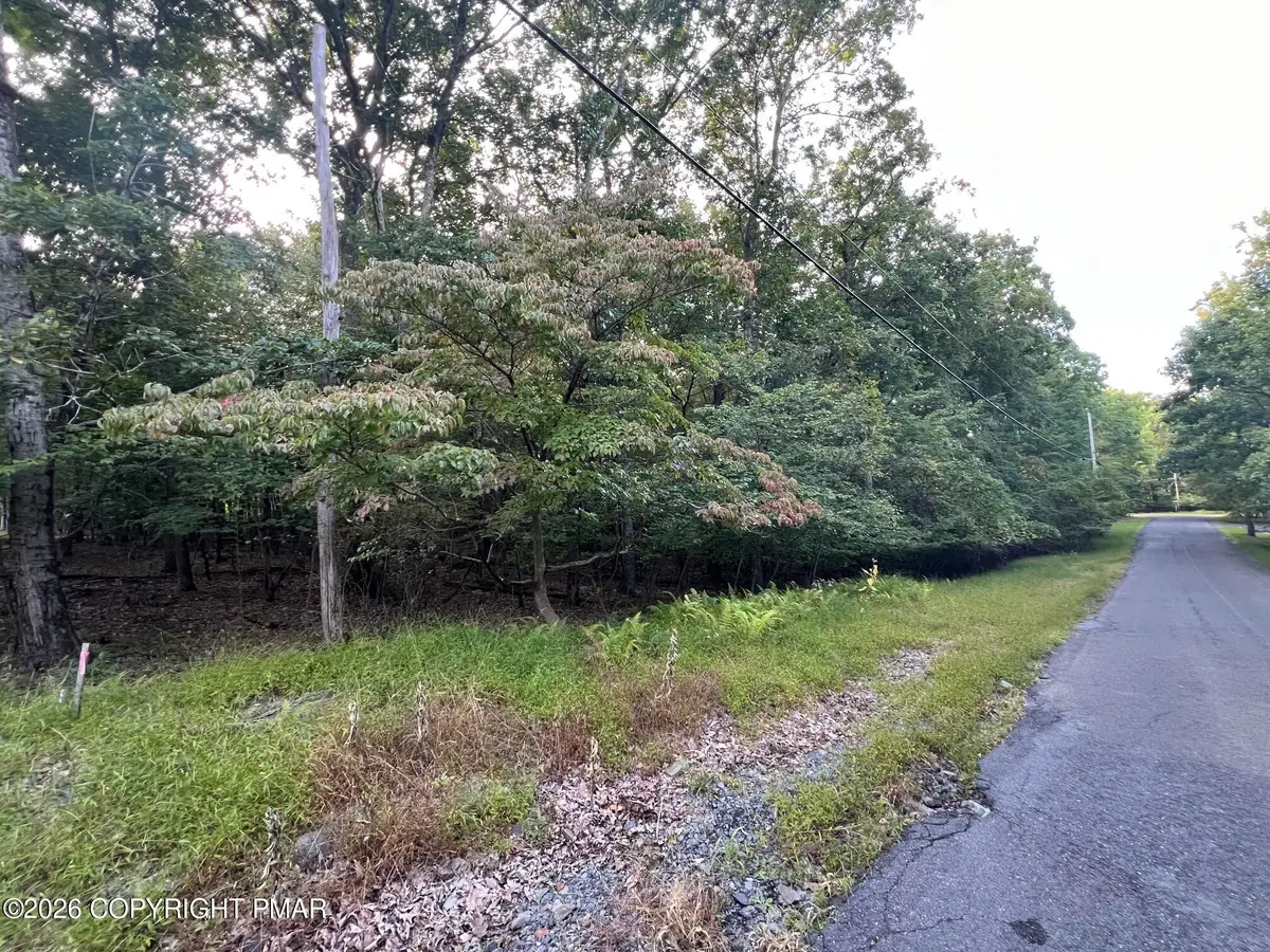 White Dove Dr 48, East Stroudsburg, PA 18302 - #1