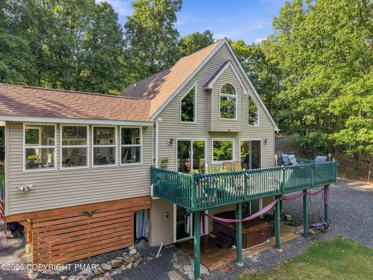 161 Lakewood Drive, Dingmans Ferry, PA 18328 - #1
