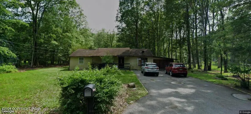 25 Beechwood Lane, East Stroudsburg, PA 18301 - #1