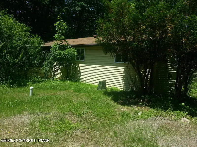25 Beechwood Lane, East Stroudsburg, PA 18301 - #3