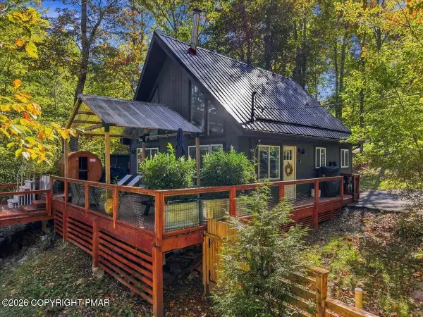 1113 Kensington Drive, Tobyhanna, PA 18466