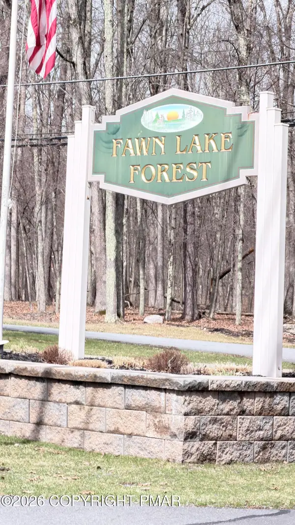 Lot 51 Sec9, Lackawaxen, PA 18435