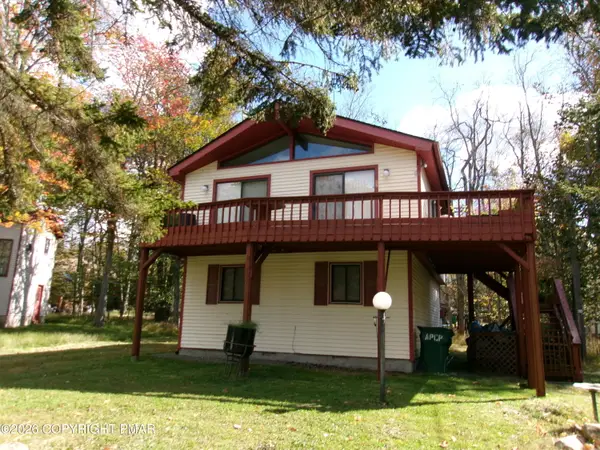 1482 Waterfront Drive, Tobyhanna, PA 18466