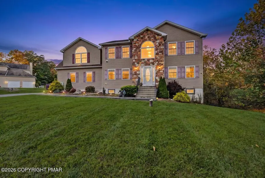 205 Courtney Drive, East Stroudsburg, PA 18302 - #3