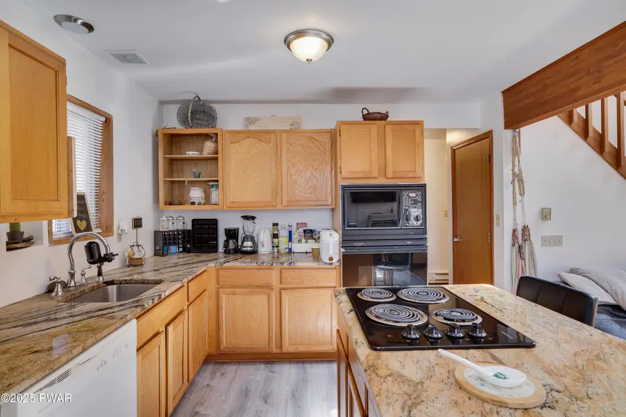 1239 Mink Trail, Bushkill, PA 18324 - Image #2