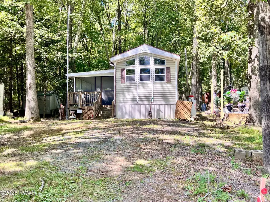 216 Village Drive W, Milford, PA 18337 - Image #2